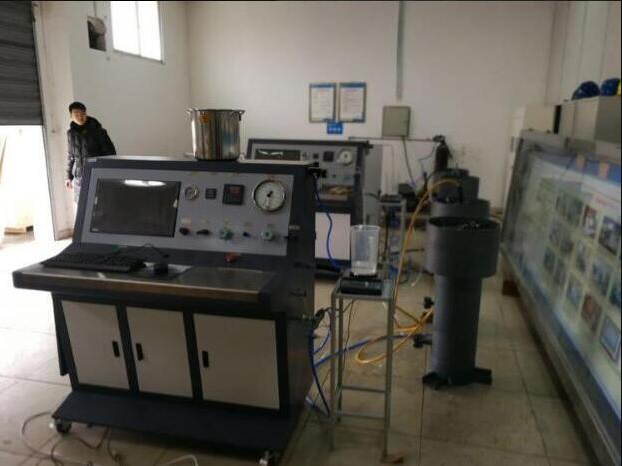 呼吸氣瓶水壓試驗(yàn)機(jī)的性能特點(diǎn)